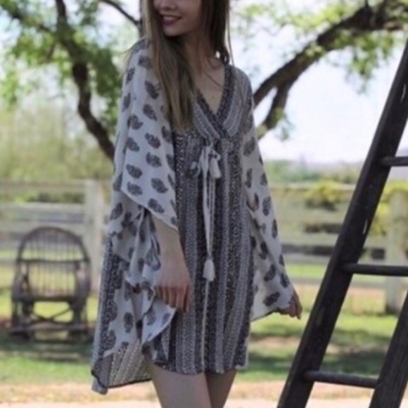 🔥Boho Style Gypsy Kaftan Wrap by Angie - Picture 3 of 8